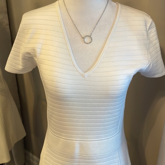 🔥NEW Theory Knit Dress - Picture 6 of 13